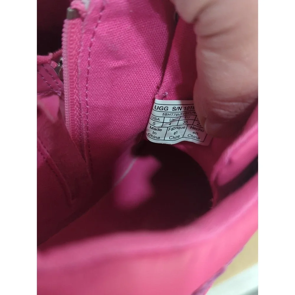 UGG Australia Girls Schyler Petal Pink Leather High Top Sneakers Size 5 1019804K